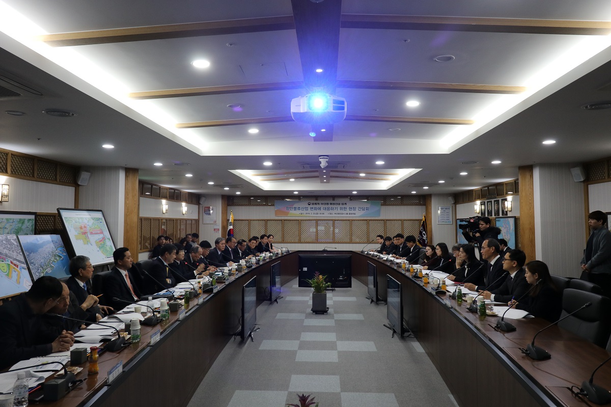 ‘김외숙 법제처장’항만·물류산업 발전을 위한 의견청취