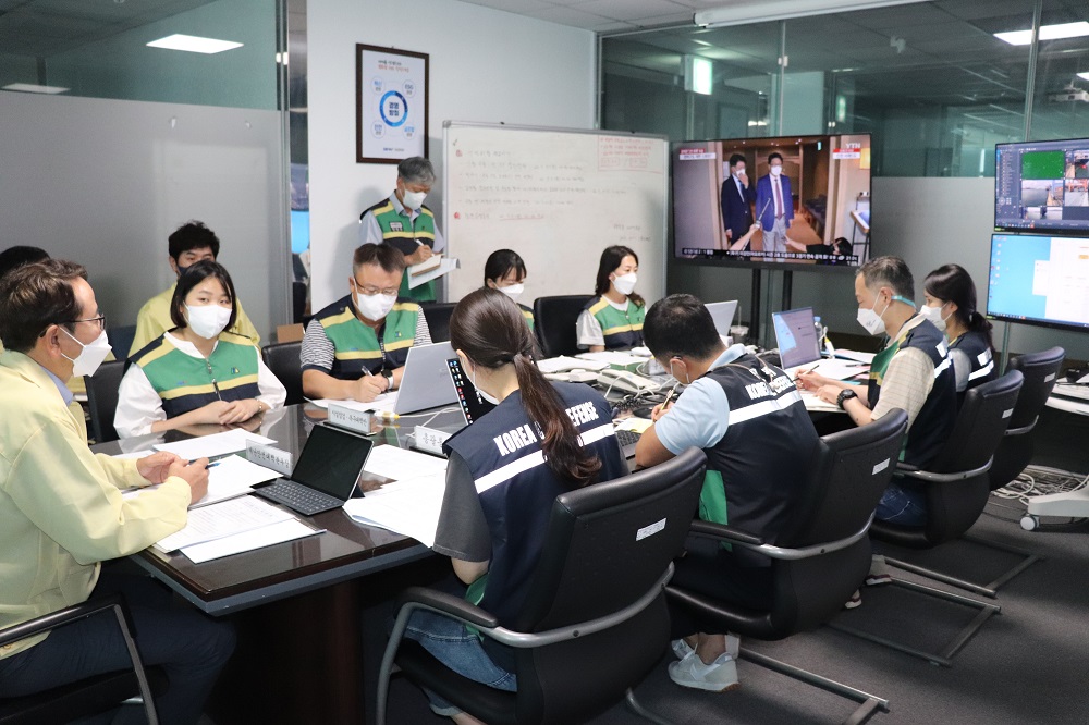 부산항만공사, 제11호 태풍 힌남노 북상 대비 비상대응체제 점검