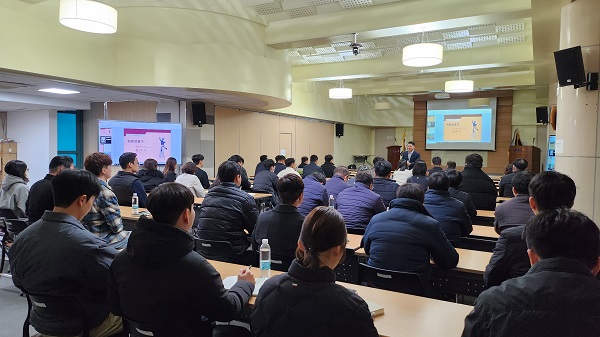 BPA 단신보도자료 - 부산항만공사, 북항 친수공원 일대 플로깅 활동 실시 외 5건 