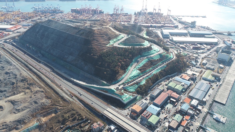 부산항만공사, 건설현장에 AI 기반 스마트 교통신호체계 도입