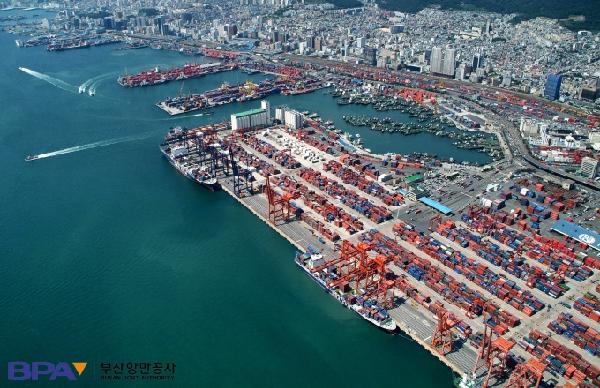 Jasungdae Container Terminal 첫번째이미지